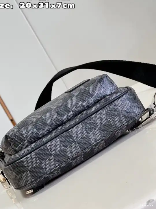 Affordable Slingbag NM-31*20*7CM LOUIS Avenue VUITTON 0503